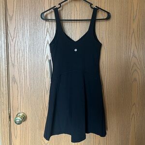 Lululemon Align Dress. NWT, black, size 4.